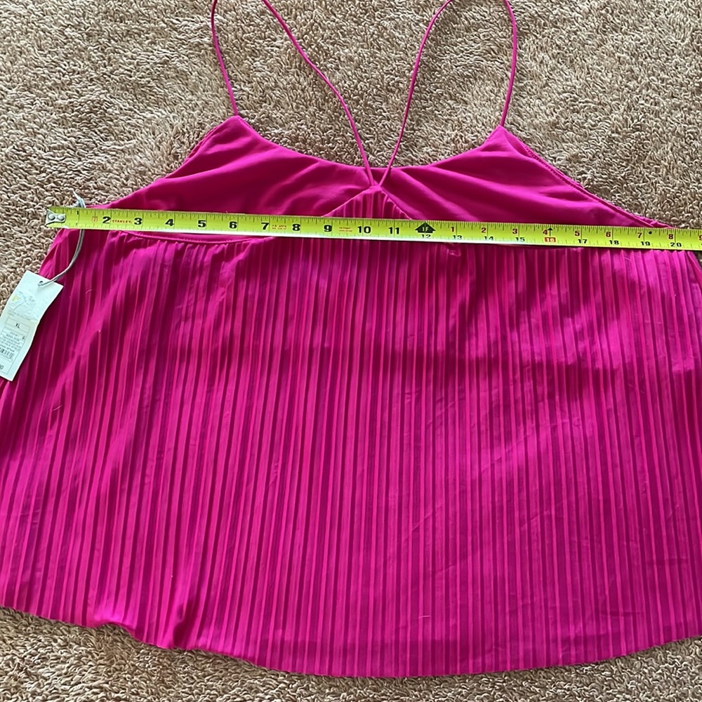 Woman top - Picture 3 of 6
